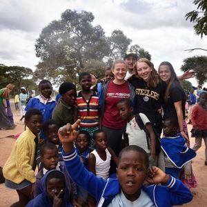 Meet your Posher, Danielle